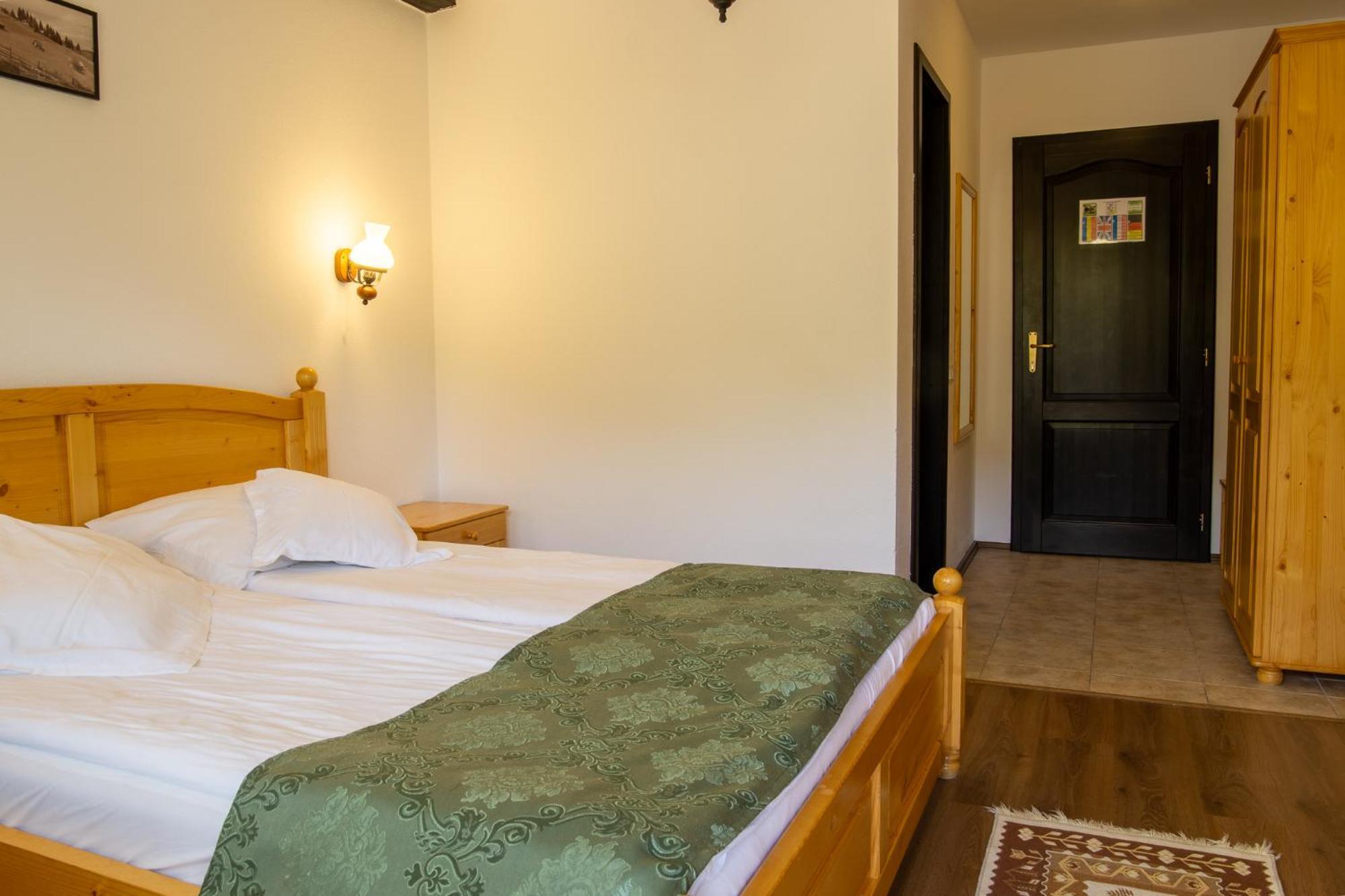 Bed and Breakfast Poiana Soarelui Moeciu De Sus Zewnętrze zdjęcie