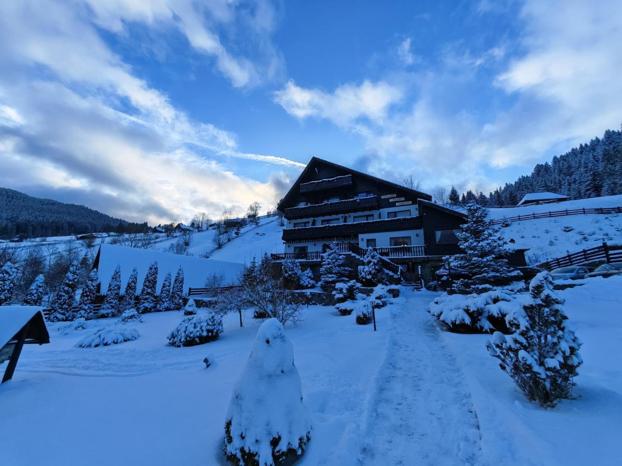 Bed and Breakfast Poiana Soarelui Moeciu De Sus Zewnętrze zdjęcie