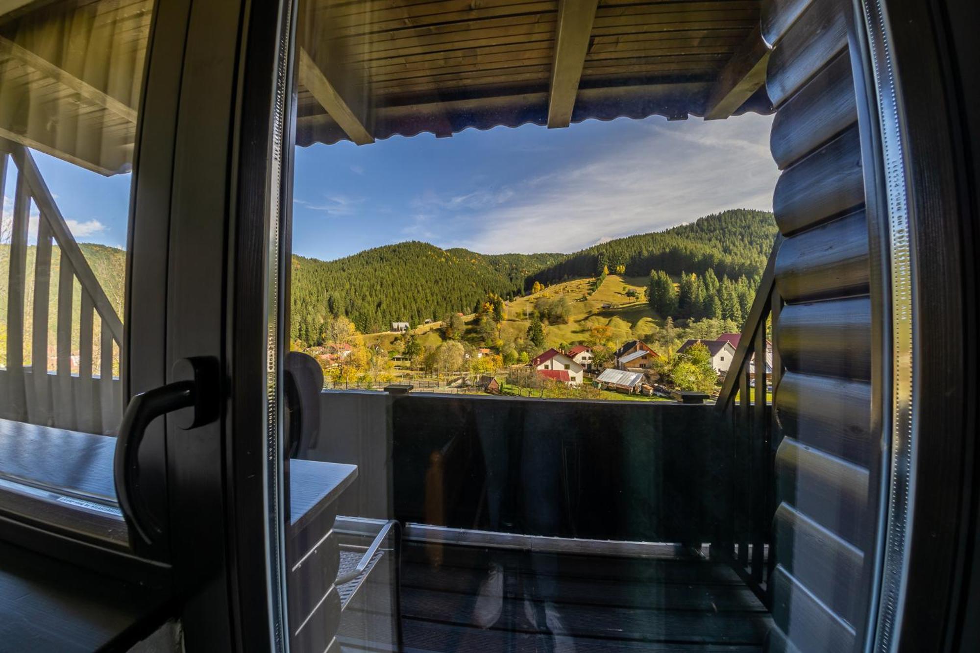 Bed and Breakfast Poiana Soarelui Moeciu De Sus Zewnętrze zdjęcie